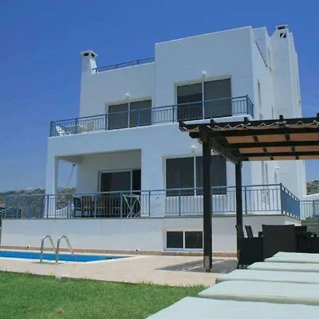 Blue Coral 3* Пафос