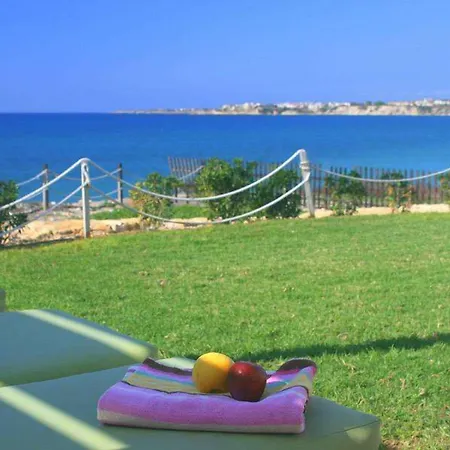 Hotel Blue Coral Pafos